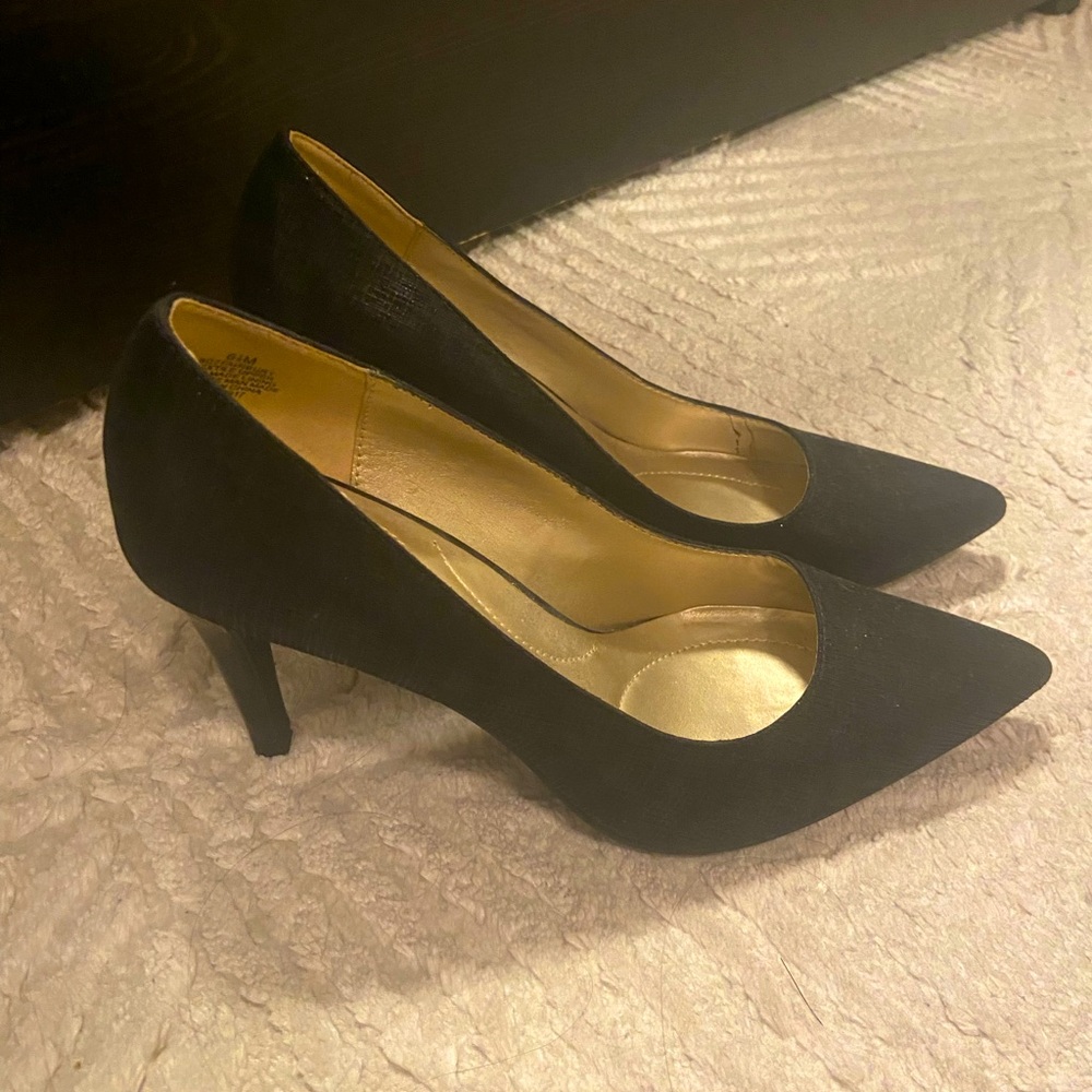 Bandolino black pumps, size 6.5